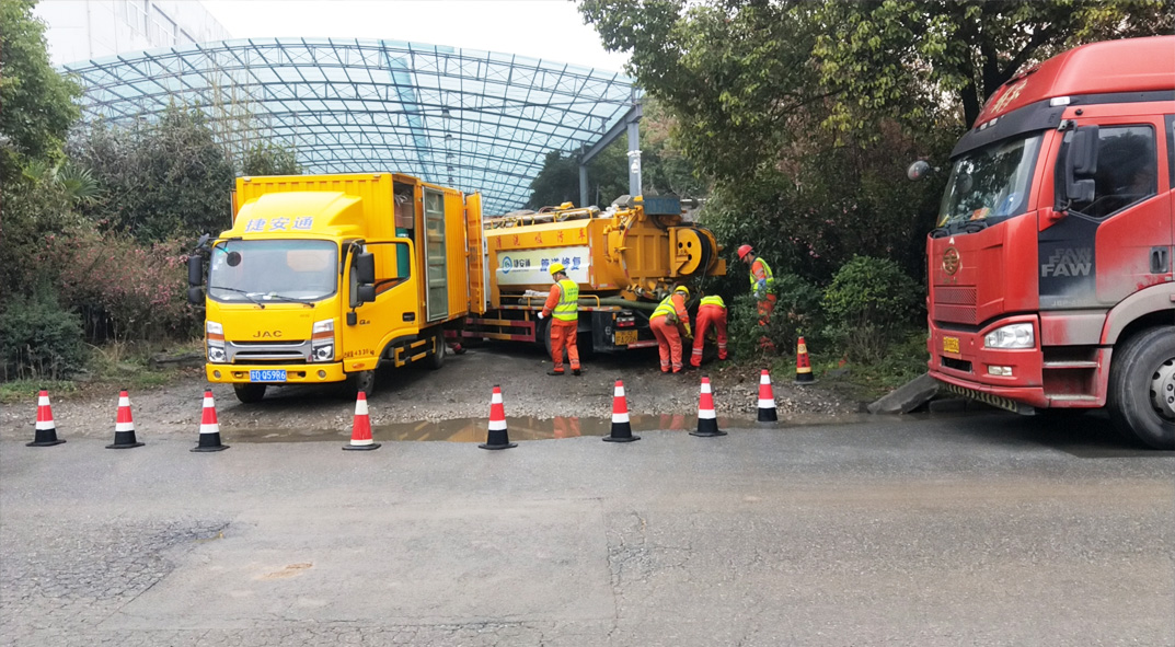 尖峰镇成区雨污水管网“四位一体”检测疏通项目